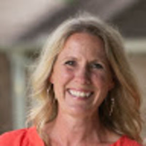 Meet your Posher, Nickie